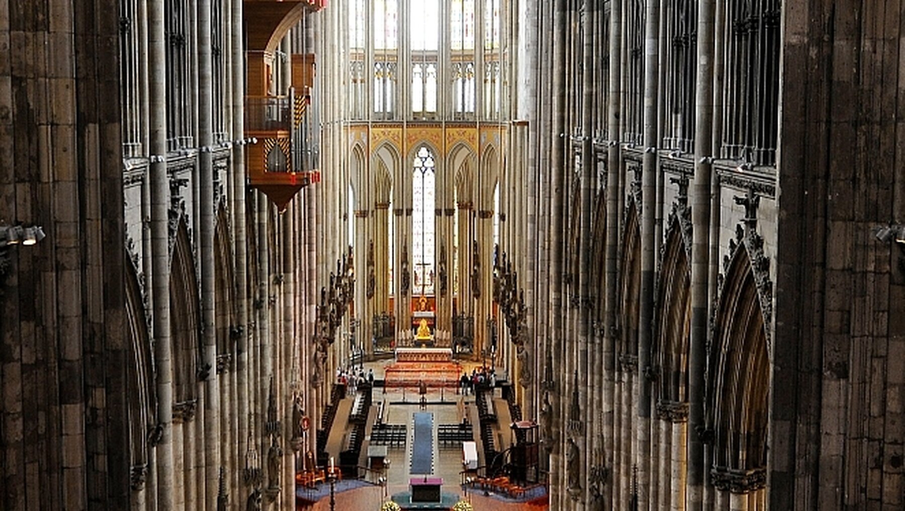 Blick in den Hochchor des Kölner Domes / © Boecker