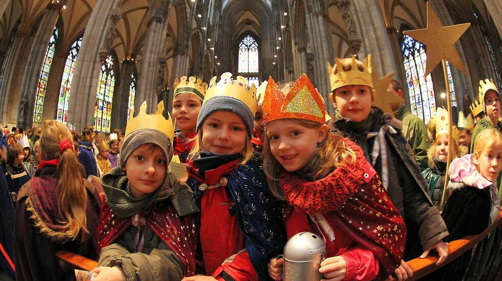 Aussendungsfeier der Kölner Sternsinger 1 / © Boecker