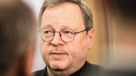 Bischof Georg Bätzing, Vorsitzender der Deutschen Bischofskonferenz / © Dominik Wolf (KNA)