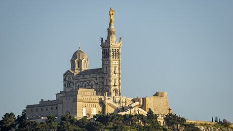 Die Kirche Notre-Dame de la Garde in Marseille / © Zyankarlo (shutterstock)