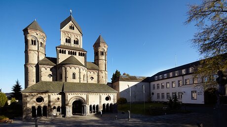 Abteikirche der Benediktinerabtei Maria Laach / © Thomas Frey (dpa)