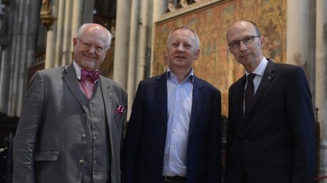 Von links nach rechts: Professor Franz-Xaver Ohnesorg, Domkapellmeister Eberhard Metternich, Domrendant Klaus Bispinck / © Beatrice Tomasetti (DR)