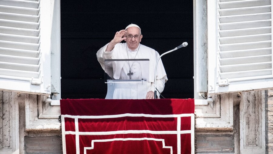 Papst Franziskus beim Angelusgebet / © Cristian Gennari/Romano Siciliani (KNA)