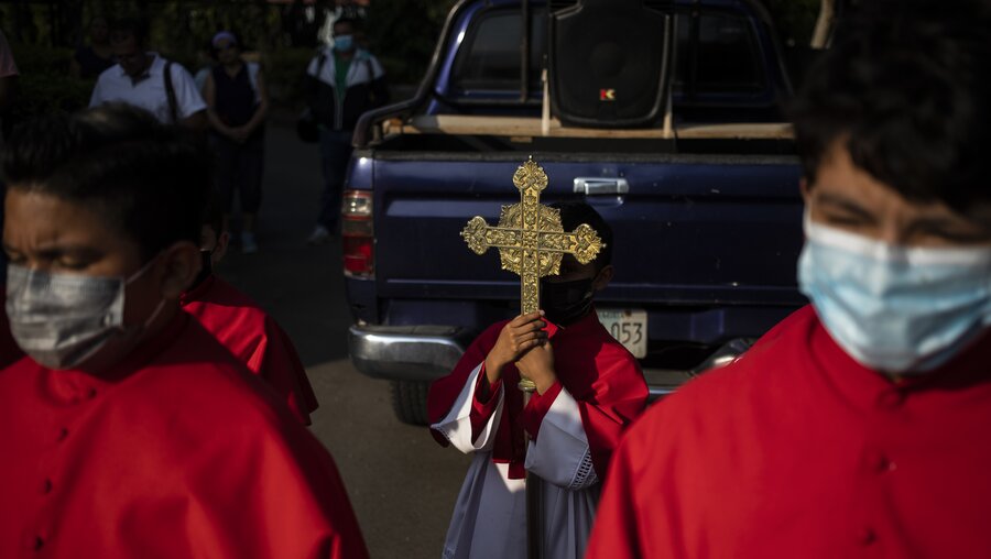 Die katholische Kirche und die Bevölkerung in Nicaragua halten zusammen, sagt Hernandez / © Inti Ocon (dpa)