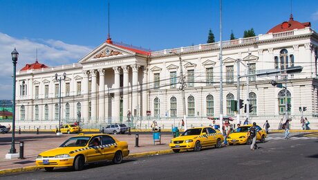 Regierungsgebäude in San Salvador / © Milosz Maslanka (shutterstock)