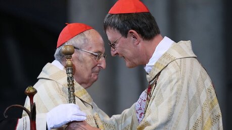 Amtsübergabe in Köln: Kardinal Meisner und Kardinal Woelki (dpa)