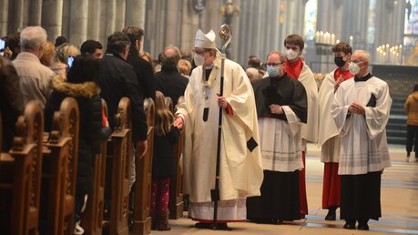 Kardinal Woelki im Pontifikalamt am Hochfest der Auferstehung des Herrn / © Beatrice Tomasetti (DR)