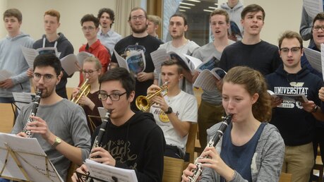 In der Musikschule hat Winfried Krane den Instrumentalunterricht organisiert. / © Beatrice Tomasetti (DR)
