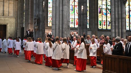 Priesterweihe im Kölner Dom / © Beatrice Tomasetti (DR)