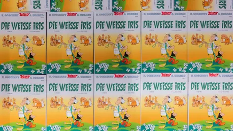 "Die weiße Iris" - Asterix / © Rolf Vennenbernd (dpa)
