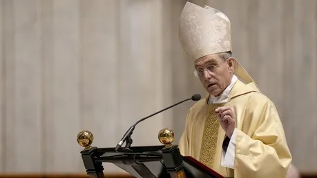 Der Sekretär des ehemaligen Papstes Benedikt XVI., Erzbischof Georg Gänswein, hält a, 31.12.2023 eine Messe zum einjährigen Todestag von Papst Benedikt im Petersdom / © Andrew Medichini/AP/dpa +++ dpa-Bildfunk +++ (dpa)