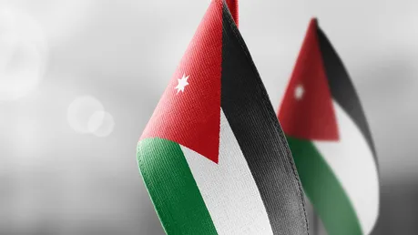 Flagge von Jordanien / © BUTENKOV ALEKSEI (shutterstock)