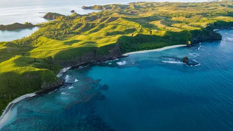Besonders die Fidschi-Inseln gelten als existenziell vom Klimawandel bedroht. Ganze Landstriche und Dörfer könnten aufgrund des steigenden Meeresspiegels von Meerwasser überschwemmt werden. / © Ignacio Moya Coronado (shutterstock)