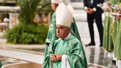 Kardinal Angelo Becciu / © Paolo Galosi/Romano Siciliani (KNA)