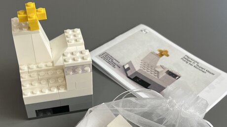 Preisgekrönte Pfarrkirche Seliger Pater Rupert Mayer in Poing wird Lego-Bausatz.
 / © Phillipp Werner (privat)
