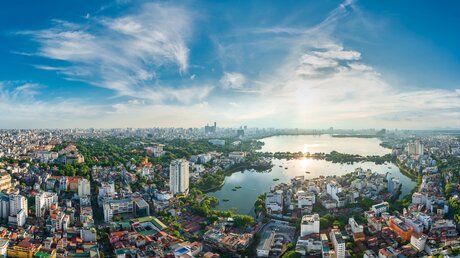 Hanoi, Vietnam / © satoriphoto (shutterstock)
