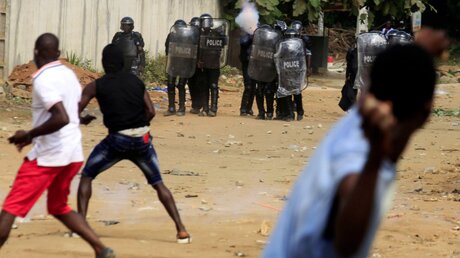 Proteste an der Elfenbeinküste am 13.08.20 / © Diomande Ble Blonde (dpa)
