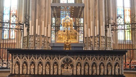 Der Hochaltar des Kölner Domes wurde 1322 geweiht / © Beatrice Tomasetti (DR)