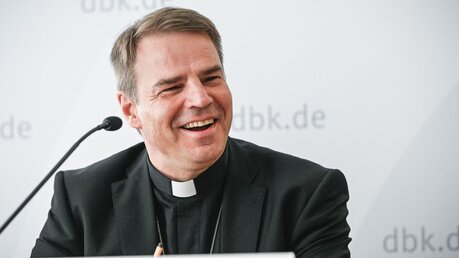 Bischof Stefan Oster / © Julia Steinbrecht (KNA)