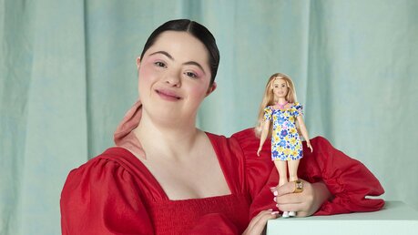 Barbie enthüllt ihre erste Puppe mit Down-Syndrom. / © Catherine Harbour/Mattel (dpa)