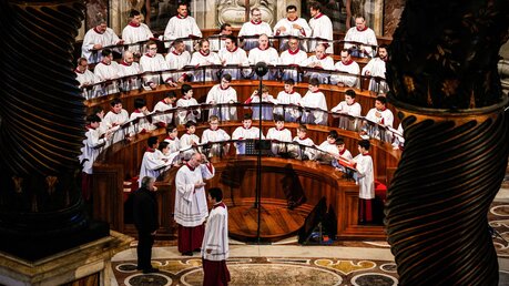 Der Päpstliche Chor der Sixtinischen Kapelle vor einer Aufführung im Jahr 2019 / © Paul Haring/CNS photo (KNA)