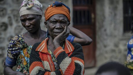 Kirchen werden im Kongo zum Zufluchtsort / © Moses Sawasawa (dpa)