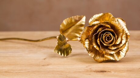 Goldene Rose / © Nataliya Kitaeva (shutterstock)
