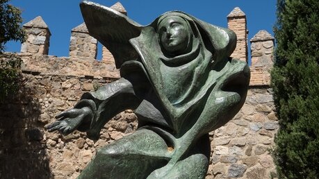 Statue der Hl. Teresa in Toledo / © Ovidio Aldegunde