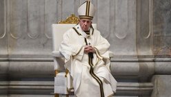Papst Franziskus bei der Ostermesse im Petersdom / © Andreas Solaro (dpa)