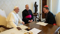 2019: Papst Franziskus und Rainer Maria Kardinal Woelki im Vatikan / © Vatican Media/Romano Siciliani (KNA)